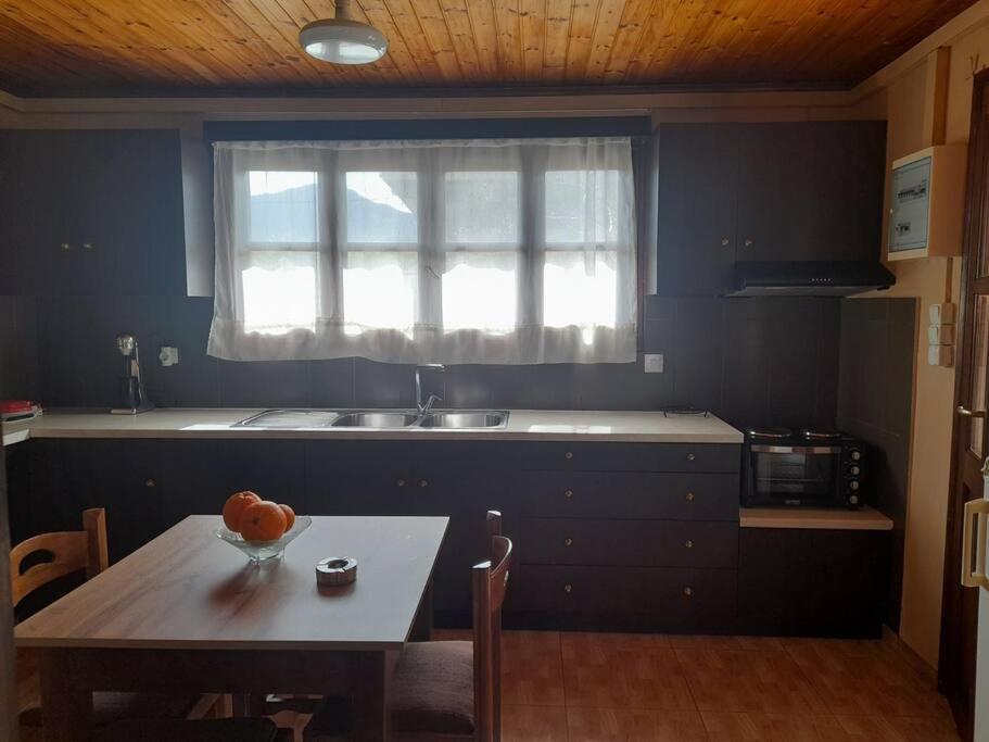 το σπιτάκι στη μουρνέ Apartment Dariviana